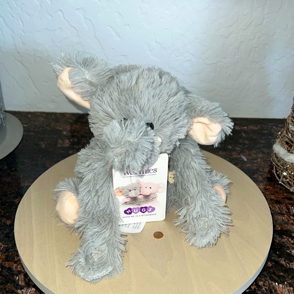 🐘 Elephant Hugs 🐘 - Picture 6 of 9